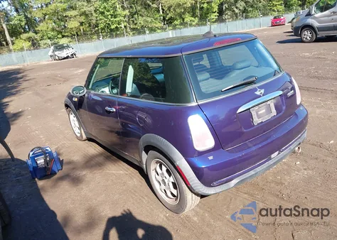 2005 Mini Cooper из США, поврежденный, VIN WMWRC33475TJ65853